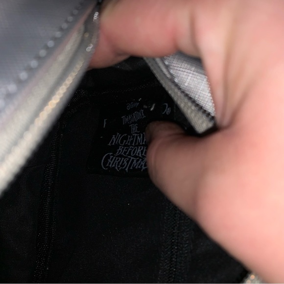 THE NIGHTMARE BEFORE CHRISTMAS SHOCK, LOCK & BARREL HANDBAG! - Picture 10 of 12